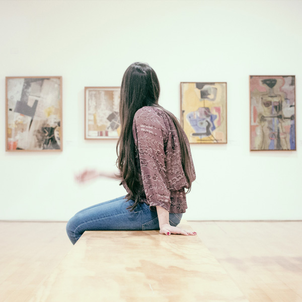 woman-art-gallery